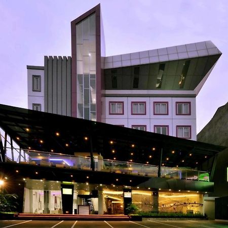 Oak Tree Urban Hotel Dżakarta Zewnętrze zdjęcie