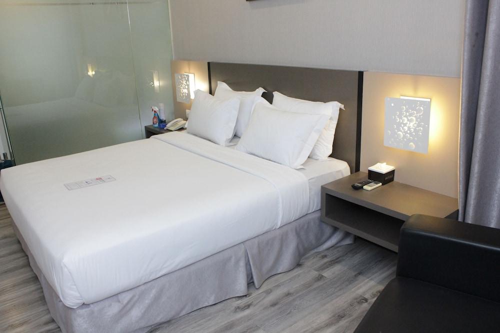 Oak Tree Urban Hotel Dżakarta Zewnętrze zdjęcie