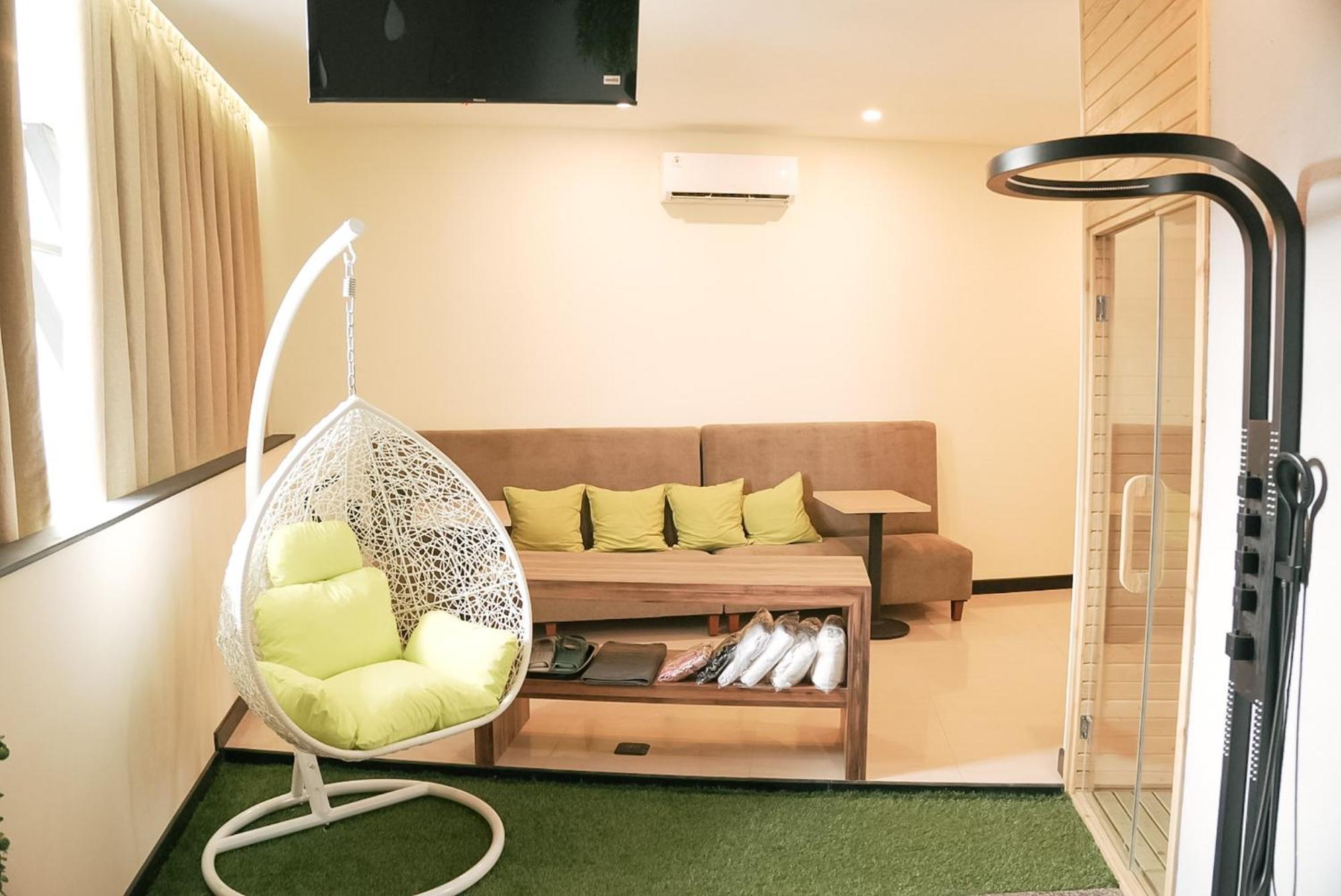 Oak Tree Urban Hotel Dżakarta Zewnętrze zdjęcie