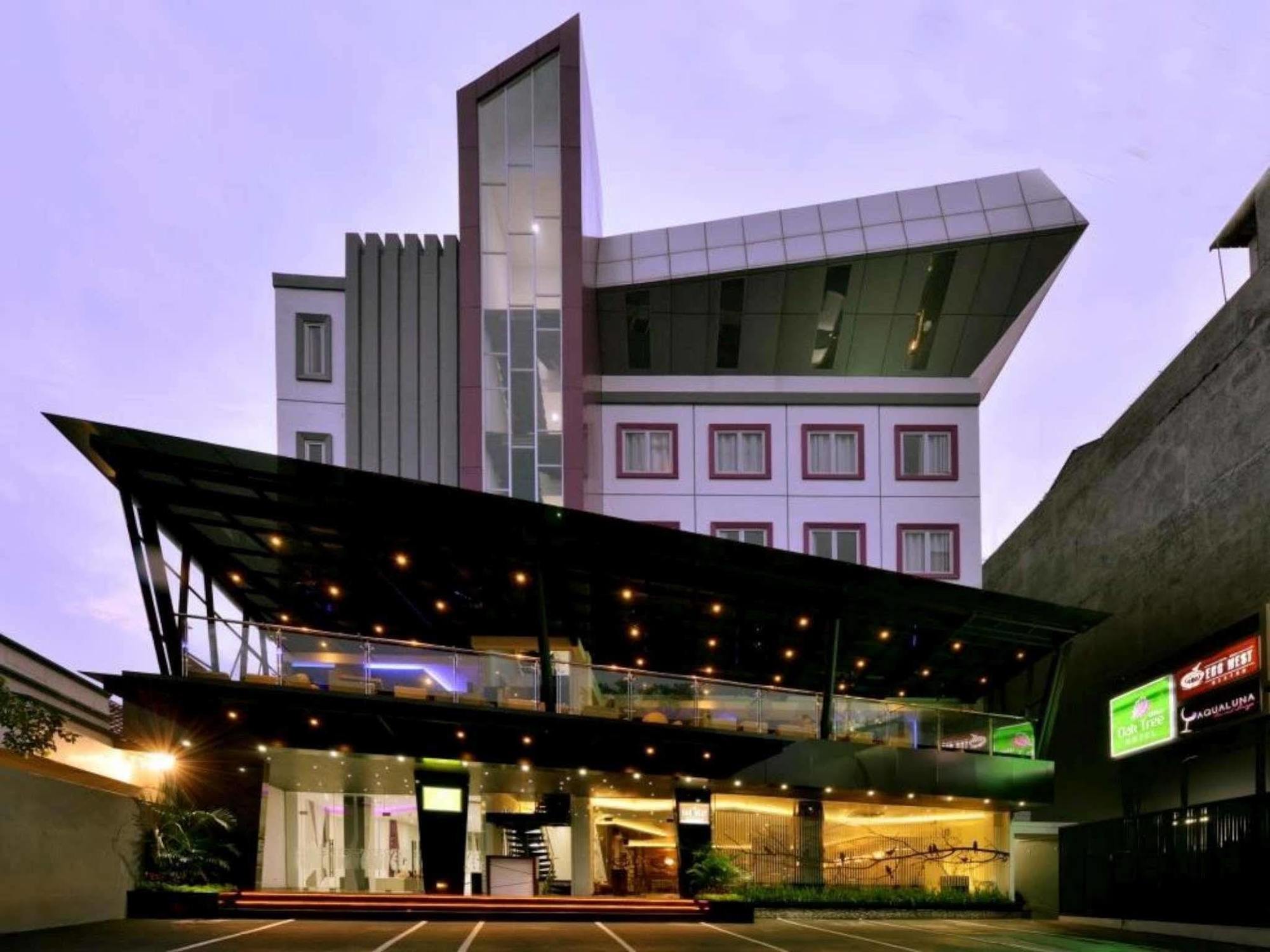 Oak Tree Urban Hotel Dżakarta Zewnętrze zdjęcie